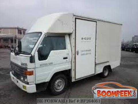 Toyota Dyna  Lorry (Truck) For Rent