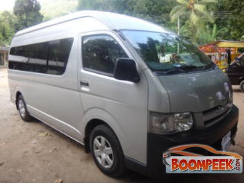 Toyota HiAce KDH220 Van For Rent