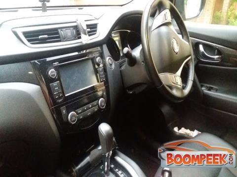 Nissan X-Trail hybrid SUV (Jeep) For Rent