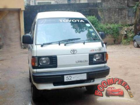 Toyota Liteace   Van For Sale