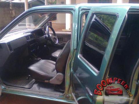 Nissan D21  Cab (PickUp truck) For Sale