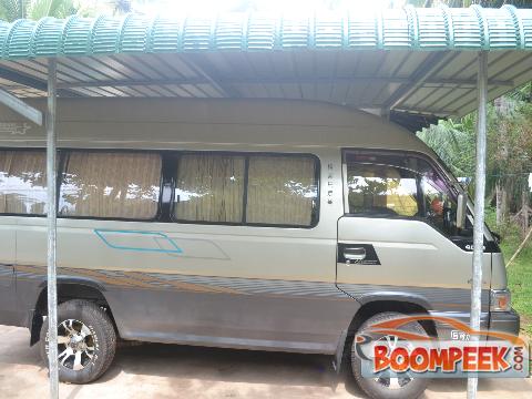 Toyota nishan caravan  Van For Sale