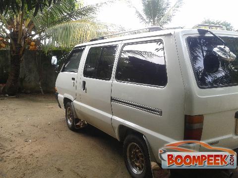 Toyota TownAce CR27 Van For Sale