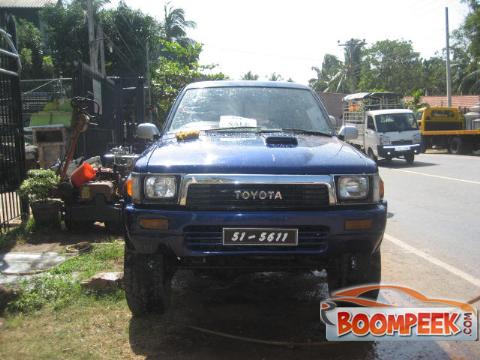 Toyota Hilux Double cab   SUV (Jeep) For Sale