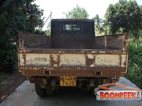 Toyota Dyna  Tipper Truck For Sale