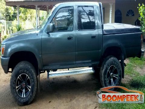 Toyota Hilux LN106 Cab (PickUp truck) For Sale