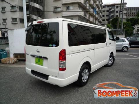 Toyota HiAce Long model Van For Sale
