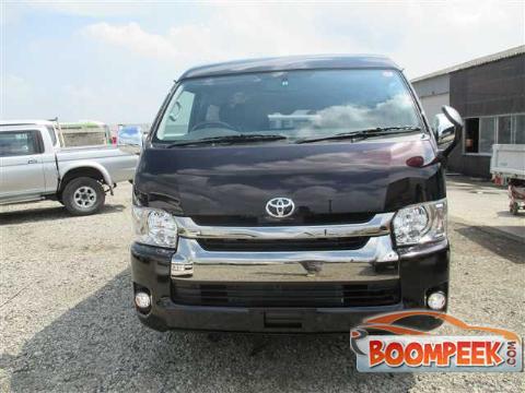 Toyota HiAce KDH205 Van For Sale