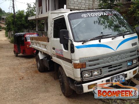 Toyota Dyna 250 Tipper Truck For Sale