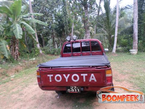 Toyota Hilux ln40 Cab (PickUp truck) For Sale