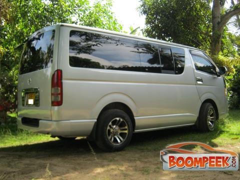 Toyota Hiace dolphin Kdh201 Van For Sale