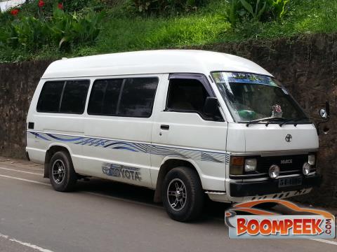 Toyota HiAce LH61 Van For Sale In Sri 